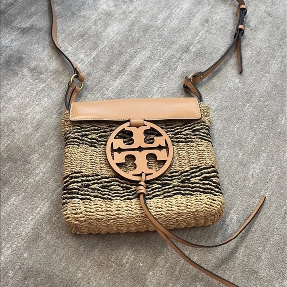 Tory Burch Miller stripe straw crossbody with dust bag - Picture 8 of 12